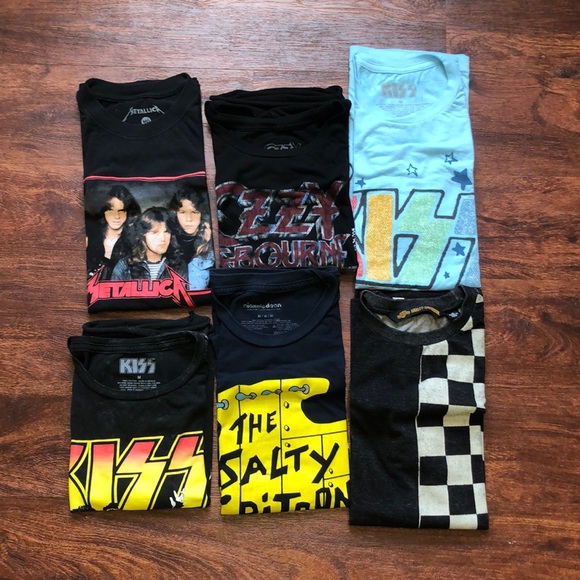 Hot Topic Tops - Tee Shirt Bundle